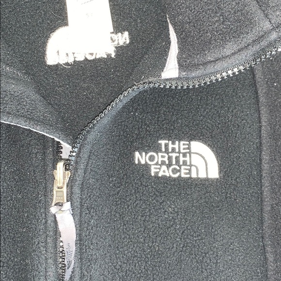 Black womens North Face jacket - Picture 3 of 4